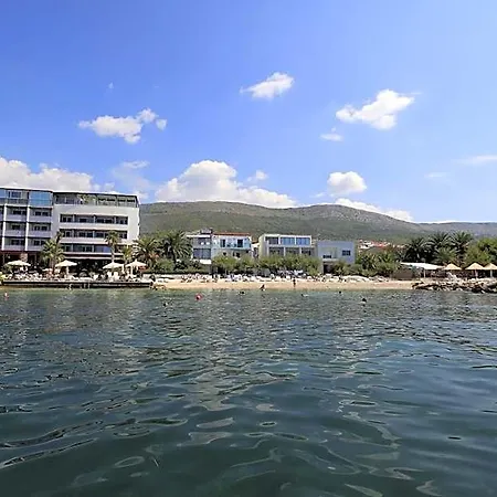 Split 4* Solin